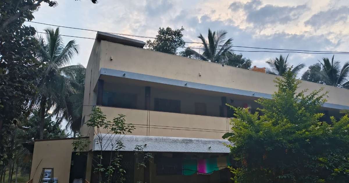 girls hostel rkm madihalli